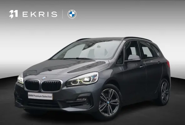 218i Sport Line | Head-Up Display / HIFI / Parking Pack / Stoelverwarming / Cruise Control / Elektrische achterklep