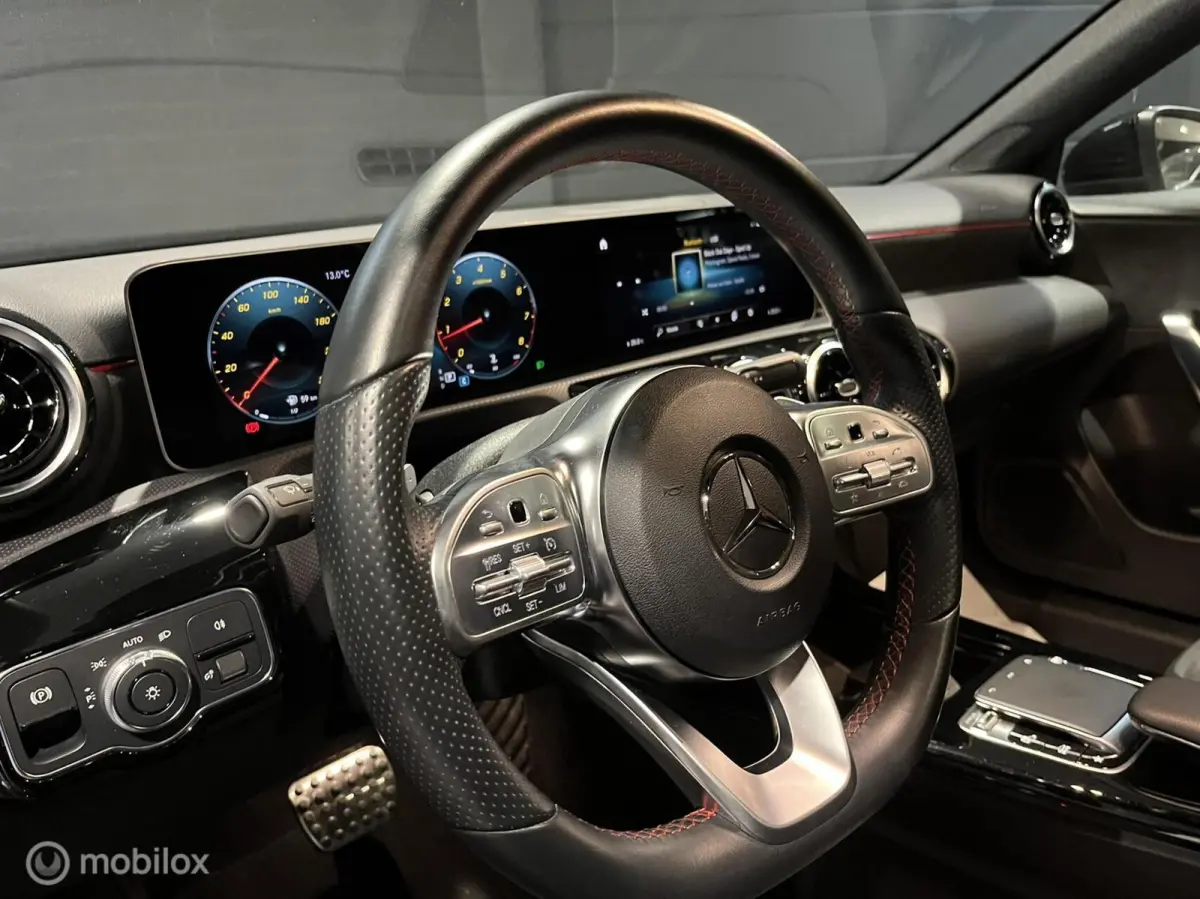 200 AMG Line|Panoramadak|Carplay|Camera