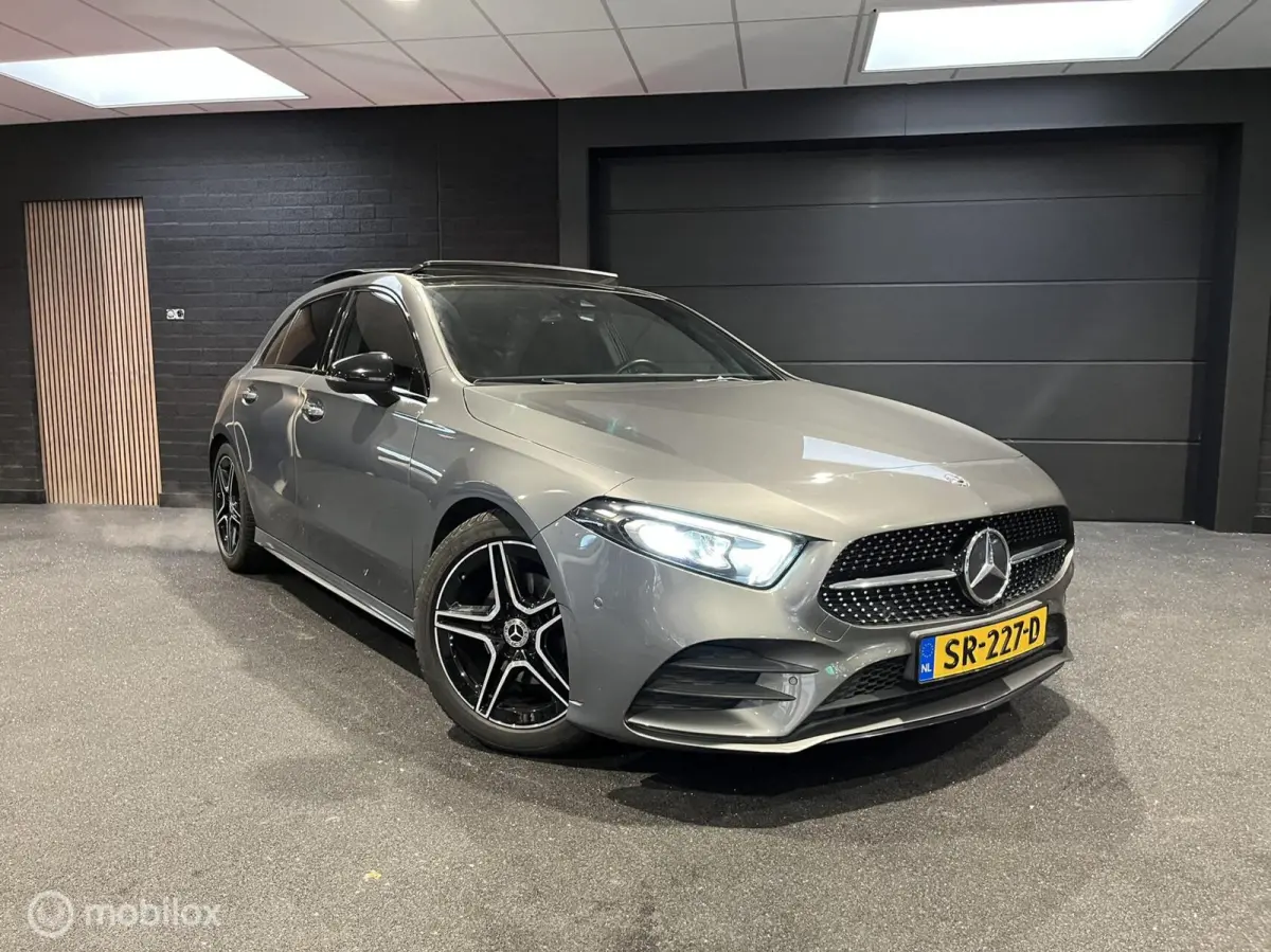 200 AMG Line|Panoramadak|Carplay|Camera
