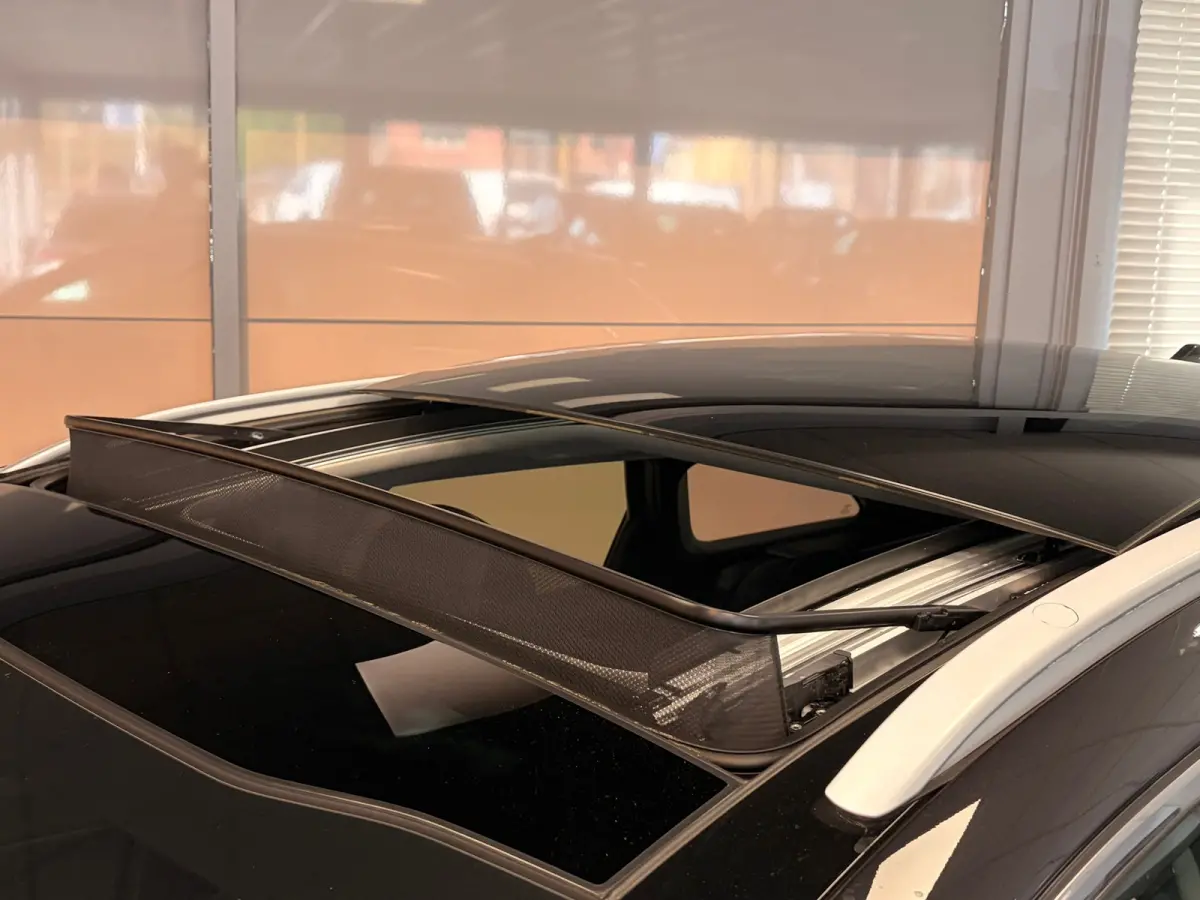 1.6 GDI PHEV DynamicPlusLine | LED | PANODAK | NAVI |