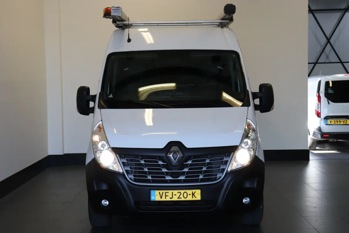 2.3 dCi 130PK L2H2 EURO 6 - Airco - Navi - Cruise - € 11.900,- Excl.