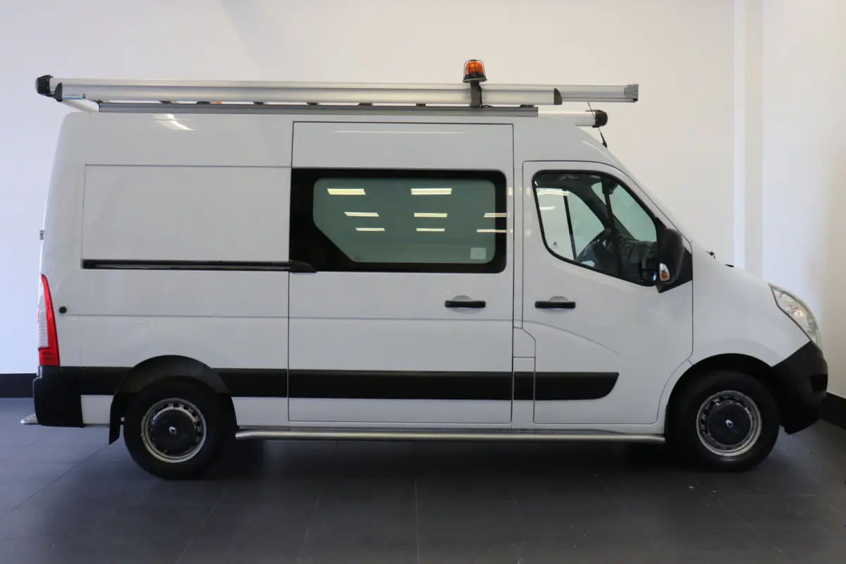 2.3 dCi 130PK L2H2 EURO 6 - Airco - Navi - Cruise - € 11.900,- Excl.