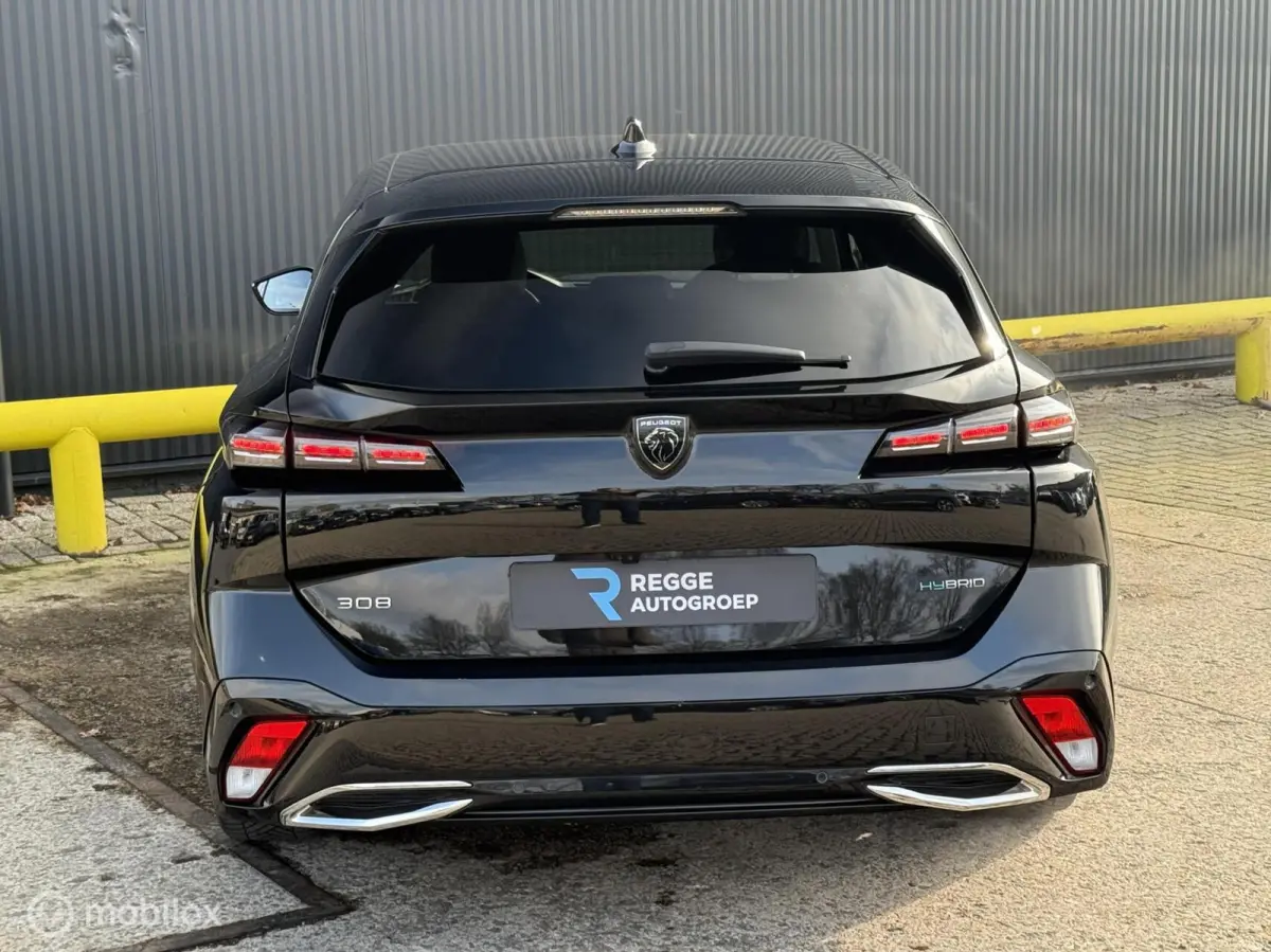 1.6 Plug-in Hybrid 180 Allure BTW | BOMVOL |