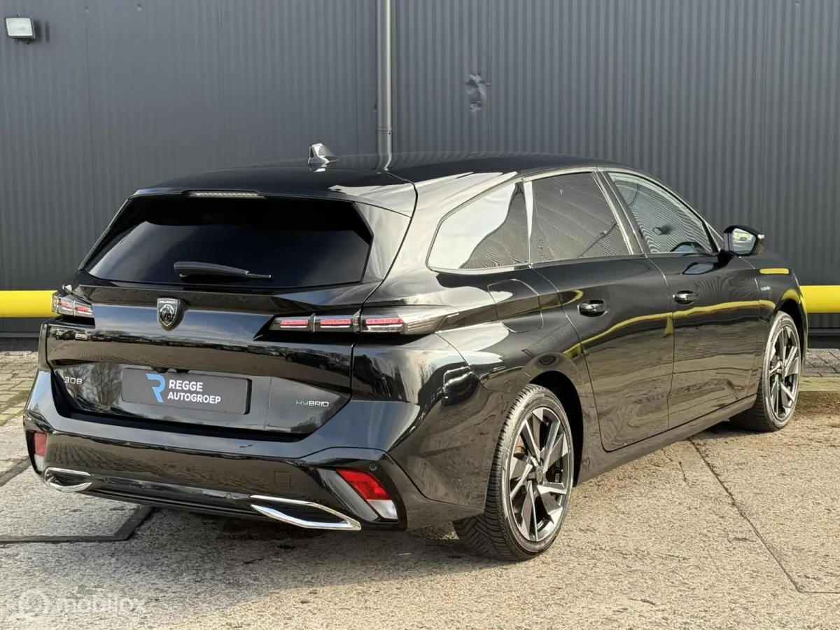 1.6 Plug-in Hybrid 180 Allure BTW | BOMVOL |
