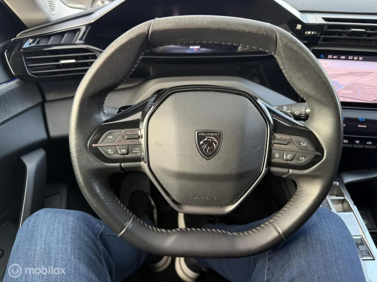 1.6 Plug-in Hybrid 180 Allure BTW | BOMVOL |