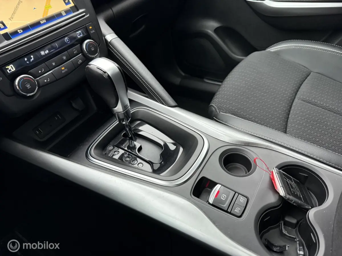 Kadjar TCe Bose PANORAMADAK | |