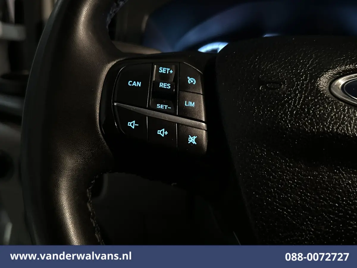 2.0 TDCI 131pk Bakwagen Laadklep Euro6 Airco | 1040kg laadvermogen | Cruisecontrol | Verwarmde voorruit Bijrijdersbank