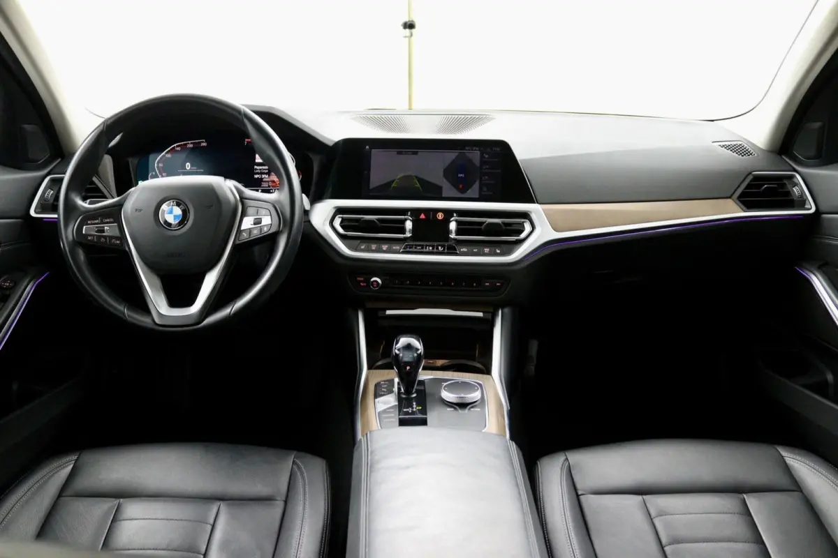 330i High Executive Edition blauw