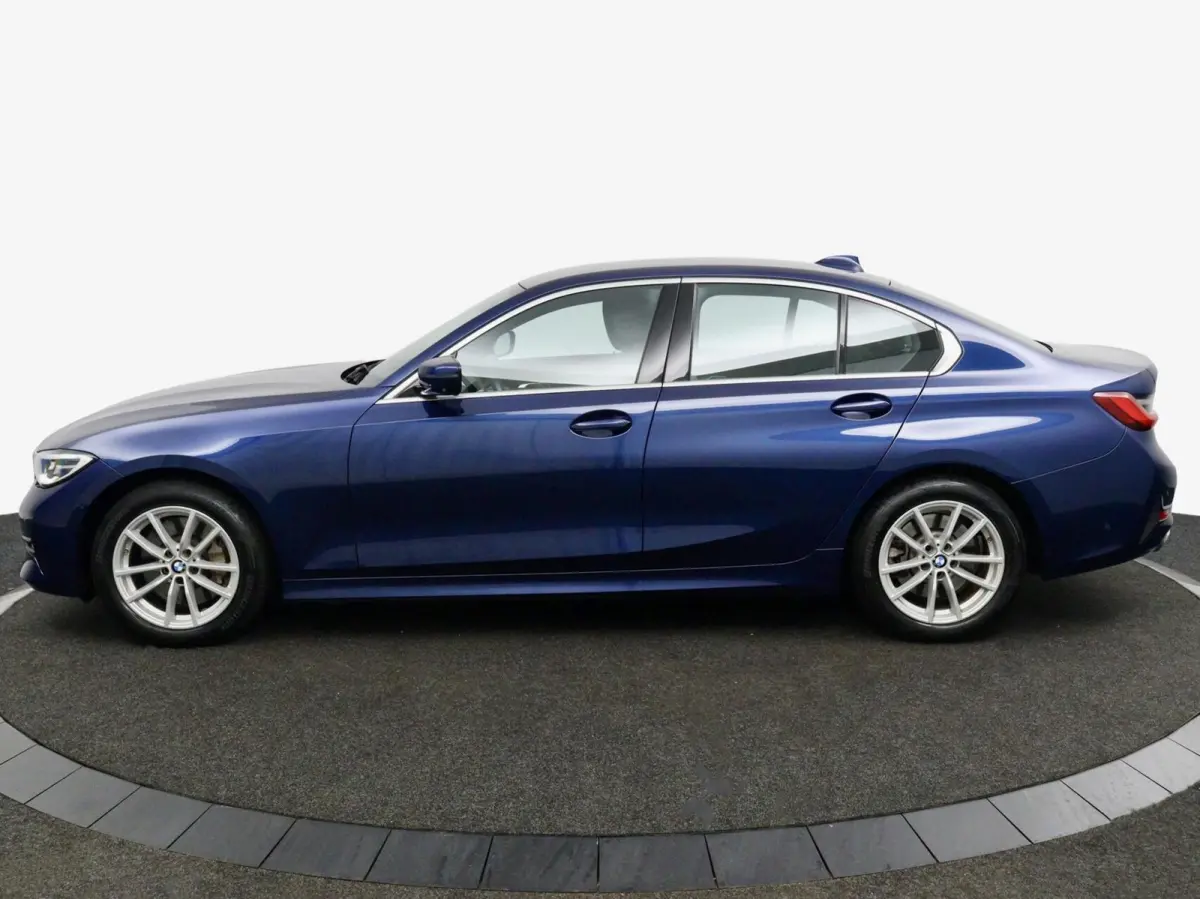 330i High Executive Edition blauw