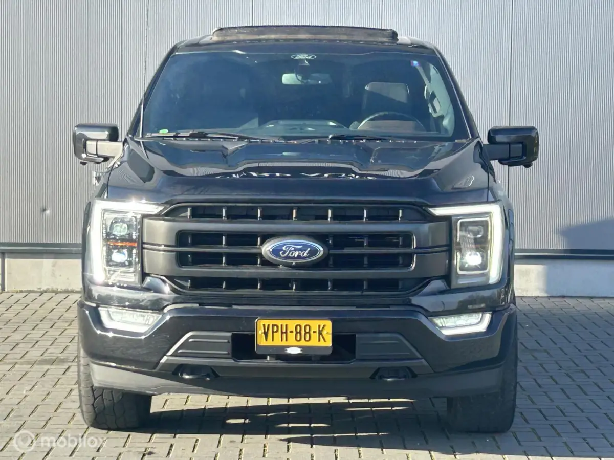 USA 5.0 V8 Lariat
