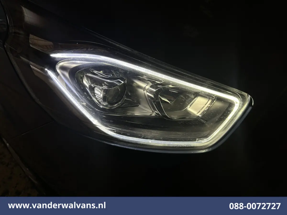 2.0 TDCI 131pk L2H1 Euro6 Airco | Camera | LED | Cruisecontrol | Verwarmde voorruit Parkeersensoren, Bijrijdersbank, 2800kg trekvermogen