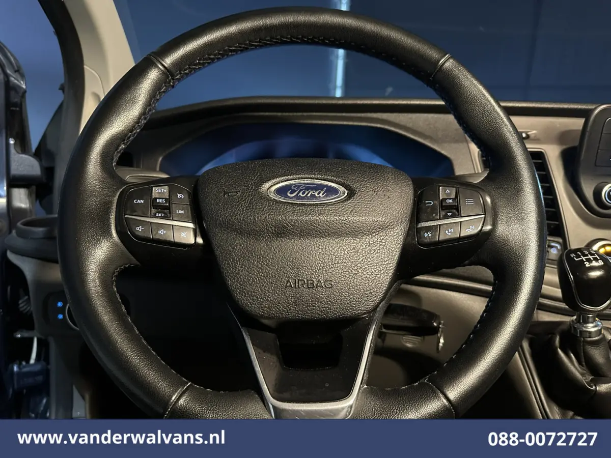 2.0 TDCI 131pk L2H1 Euro6 Airco | Camera | LED | Cruisecontrol | Verwarmde voorruit Parkeersensoren, Bijrijdersbank, 2800kg trekvermogen