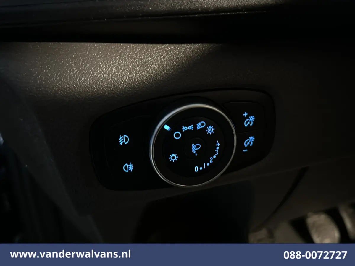 2.0 TDCI 131pk L2H1 Euro6 Airco | Camera | LED | Cruisecontrol | Verwarmde voorruit Parkeersensoren, Bijrijdersbank, 2800kg trekvermogen