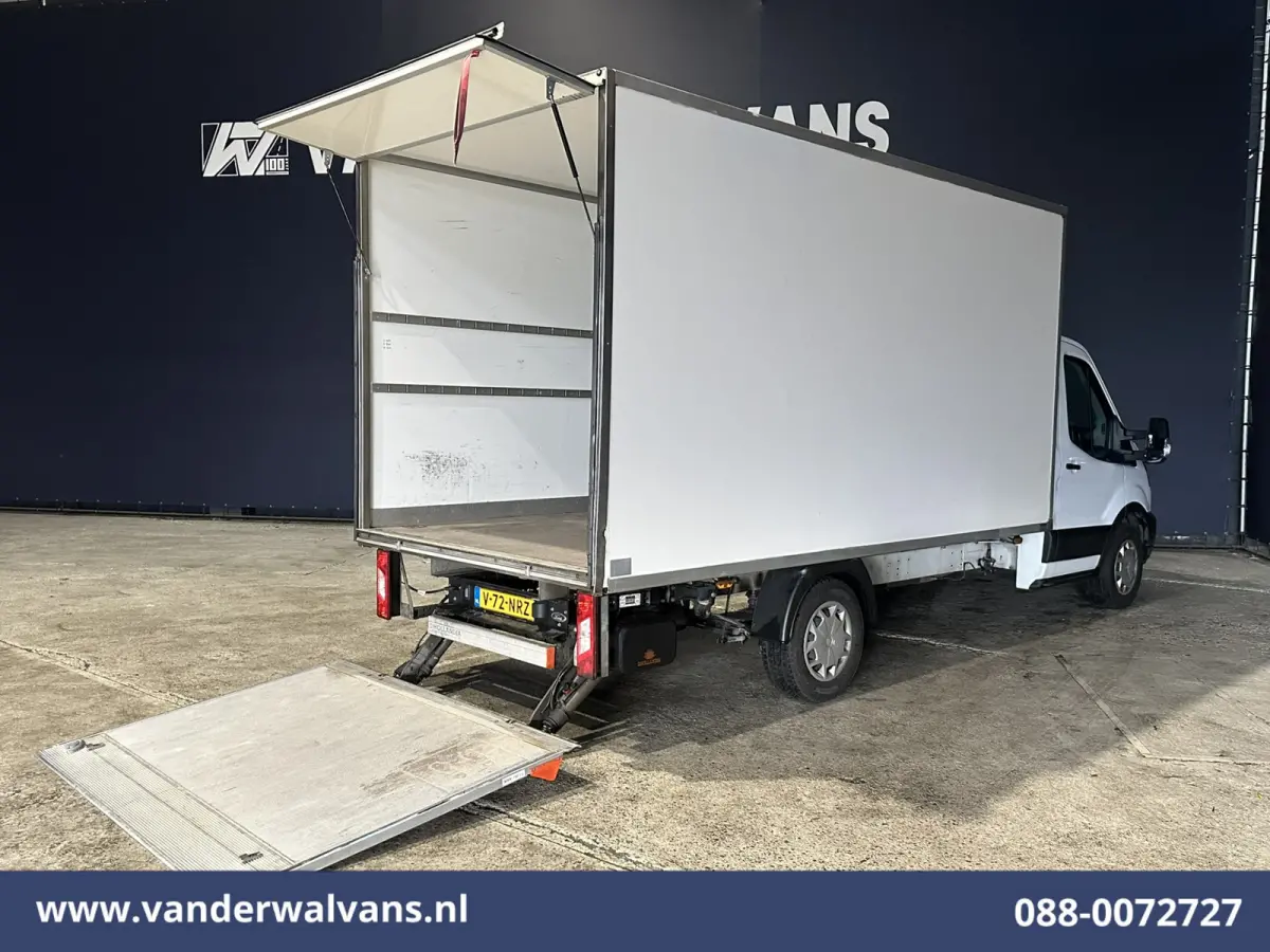 2.0 TDCI 161pk Bakwagen Laadklep Euro6 Airco | Cruisecontrol | Verwarmde voorruit | 1040kg laadvermogen Bijrijdersbank