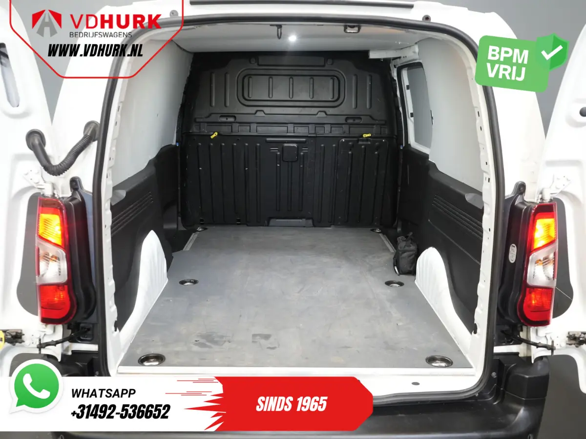 1.5 130 pk Aut. L2 3 Pers./ Carplay/ Airco/ Camera/ Standkachel/ LMV/ Trekhaak/ Cruise
