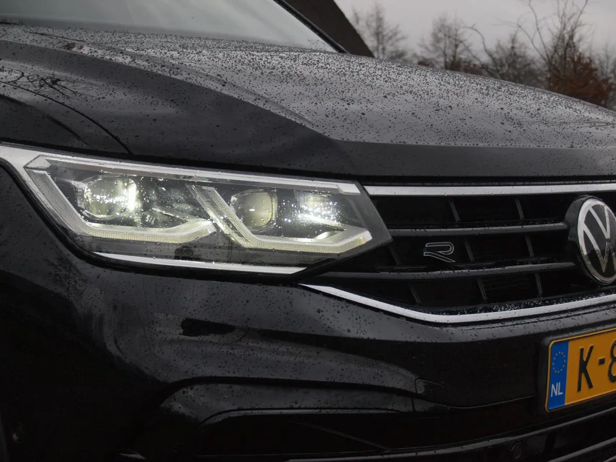 1.5 TSI R-Line Business+ | Black Style | Sfeerverlichting | Leer | Virtual Cockpit | Apple Carplay | NL-Auto |