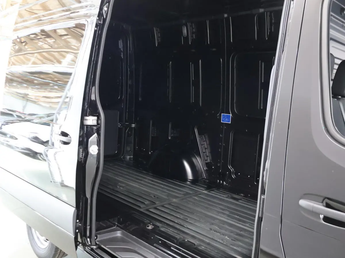 315 L2H2 RWD PRO | 3500kg TREKKEN | AUTOMAAT | 3-ZITS | CRUISE CONTROL