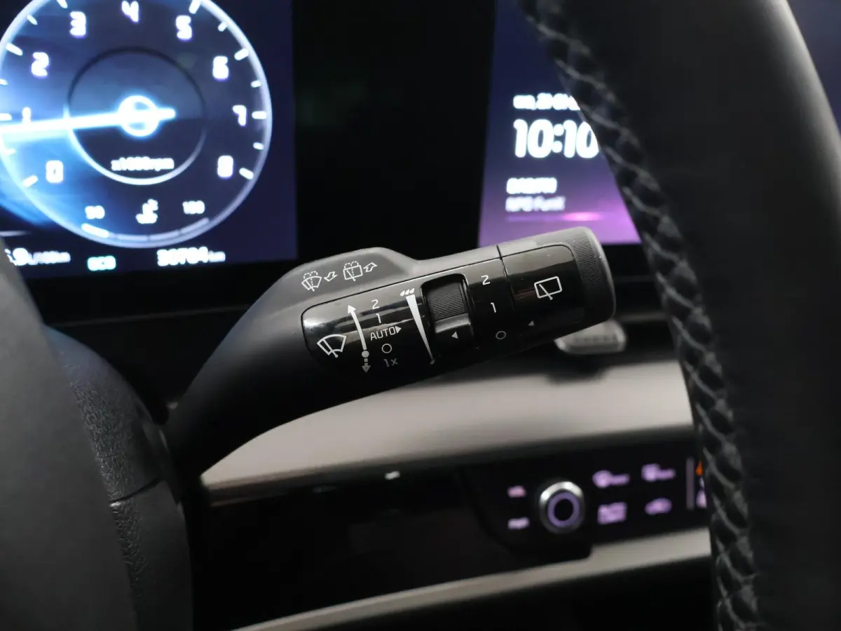 1.6 T-GDi MHEV DCT7 DynamicPlusLine | Panoramadak | Matrix LED Koplampen | Stoel/Stuurverwarming | Keyless Go | Elektrisch verstelbare voorstoelen |