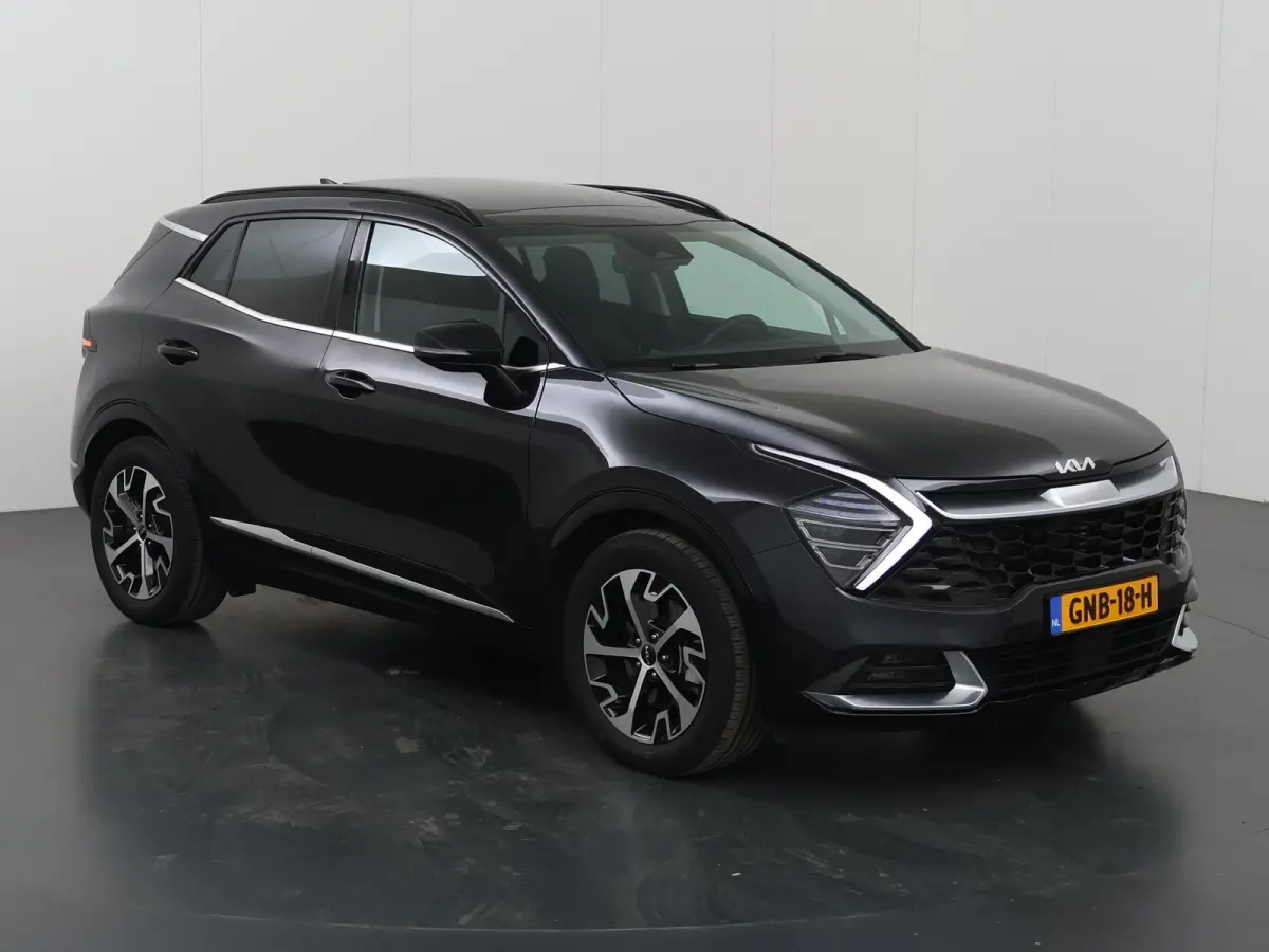 1.6 T-GDi MHEV DCT7 DynamicPlusLine | Panoramadak | Matrix LED Koplampen | Stoel/Stuurverwarming | Keyless Go | Elektrisch verstelbare voorstoelen |