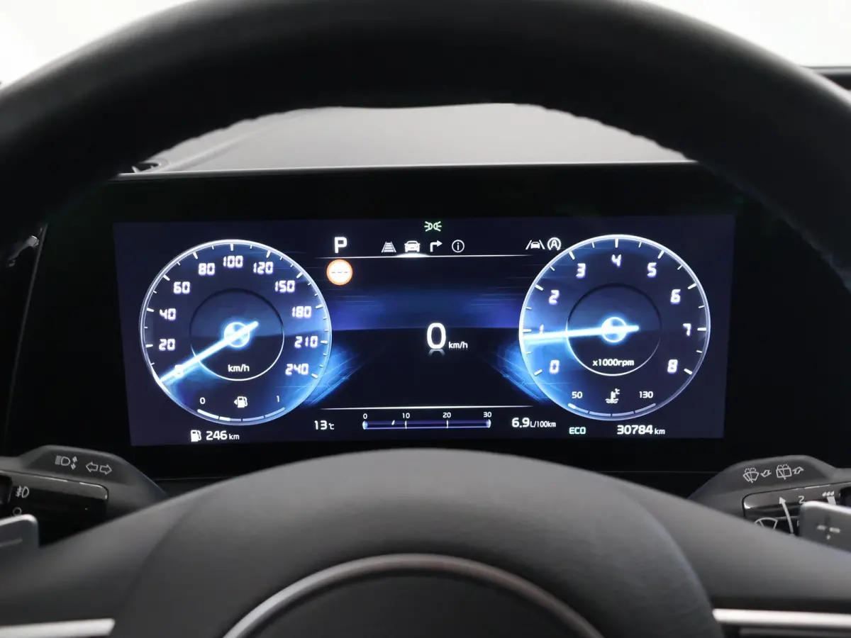1.6 T-GDi MHEV DCT7 DynamicPlusLine | Panoramadak | Matrix LED Koplampen | Stoel/Stuurverwarming | Keyless Go | Elektrisch verstelbare voorstoelen |