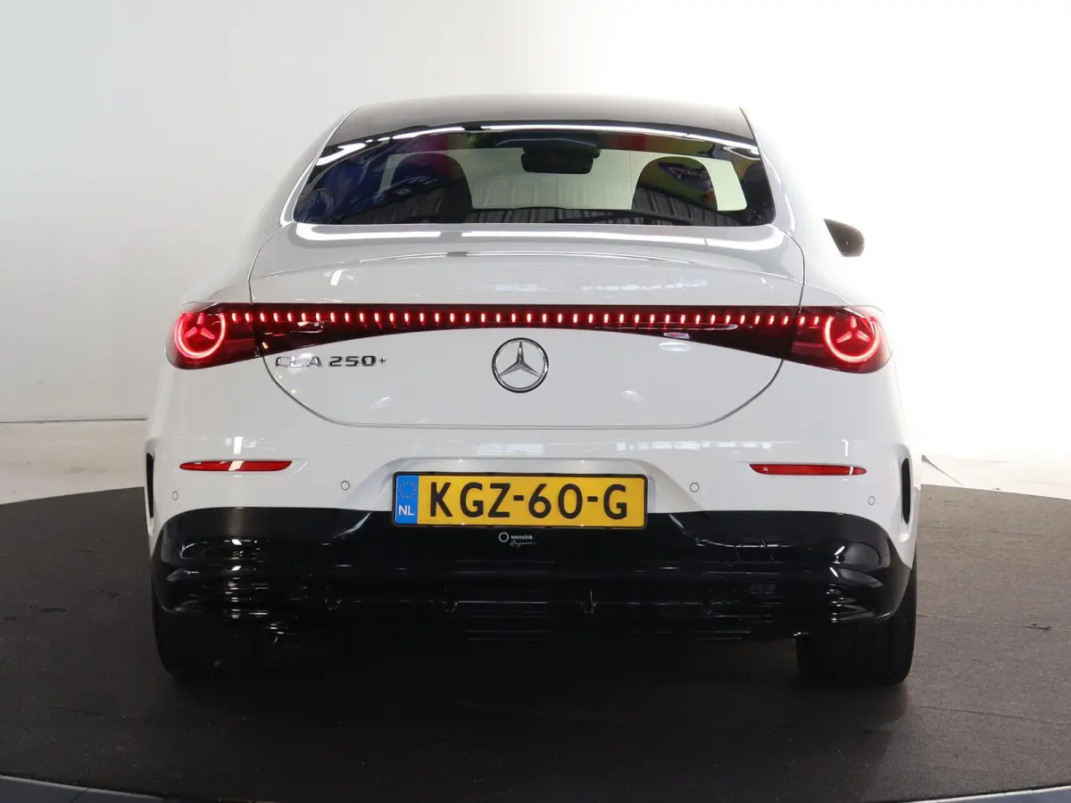 250+ Launch Edition 85.5 kWh | Night | Panoramadak | DISTRONIC | Achteruitrijcamera | Dodehoekassistent