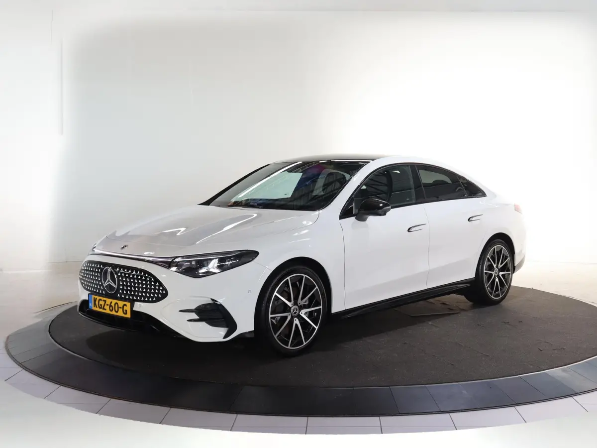 250+ Launch Edition 85.5 kWh | Night | Panoramadak | DISTRONIC | Achteruitrijcamera | Dodehoekassistent
