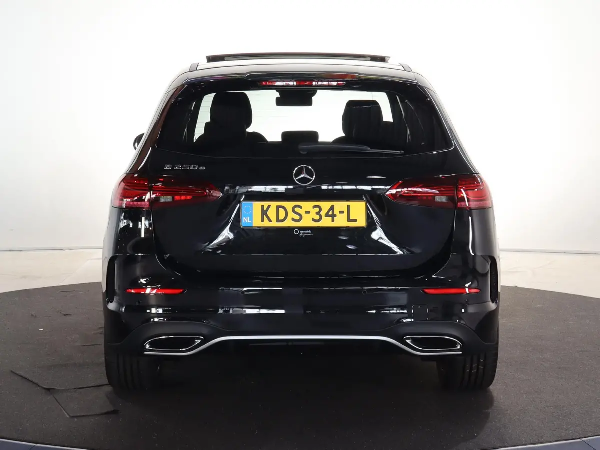 250e Business Solution AMG | Panoramaschuifdak | Premium plus pakket | Trekhaak  | Head-up display |