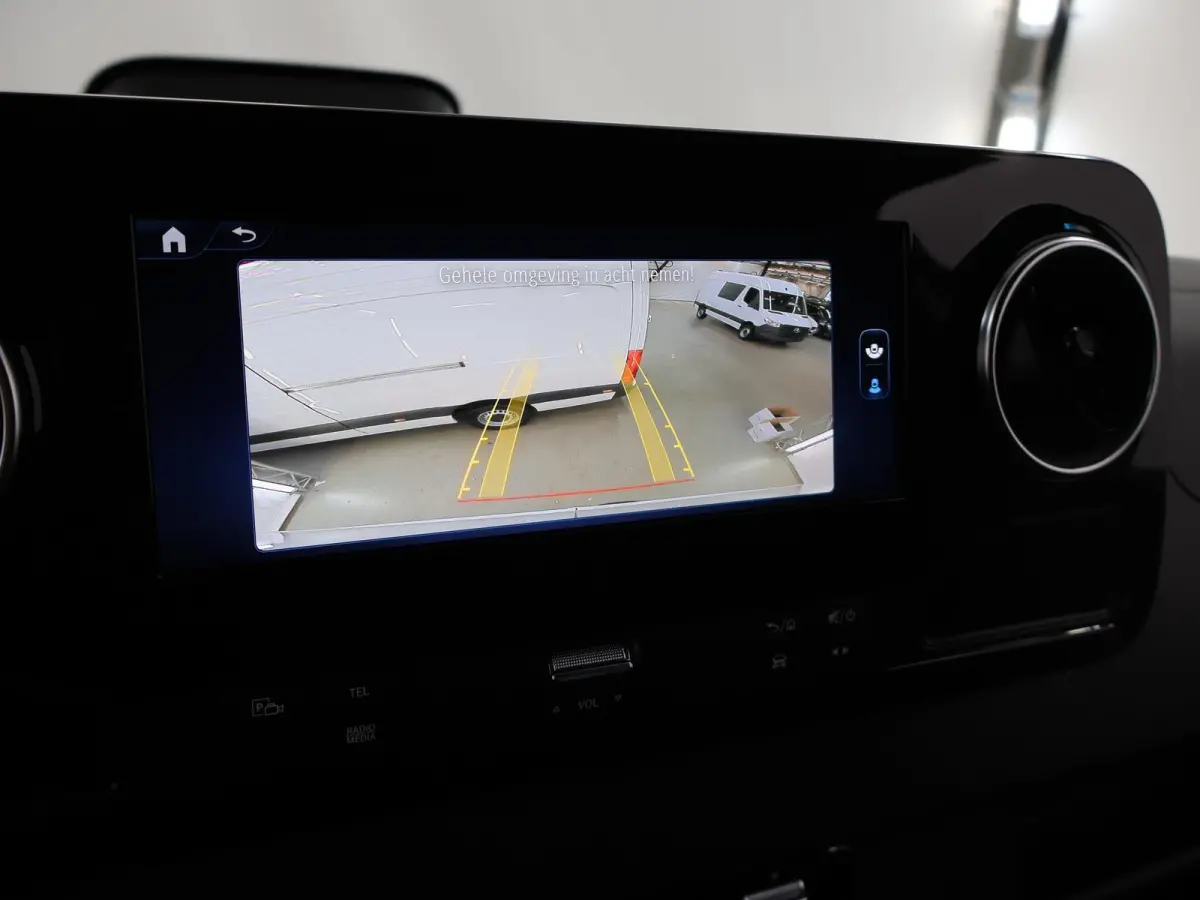 315 CDI | L2 H1 | RWD | PRO | Parkeercamera | Airco | Dodehoekassistent | Zijwindassistent | Cruise Control | Chauffeursstoel |