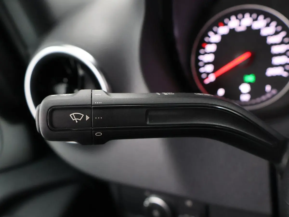 315 CDI | L2 H1 | RWD | PRO | Parkeercamera | Airco | Dodehoekassistent | Zijwindassistent | Cruise Control | Chauffeursstoel |
