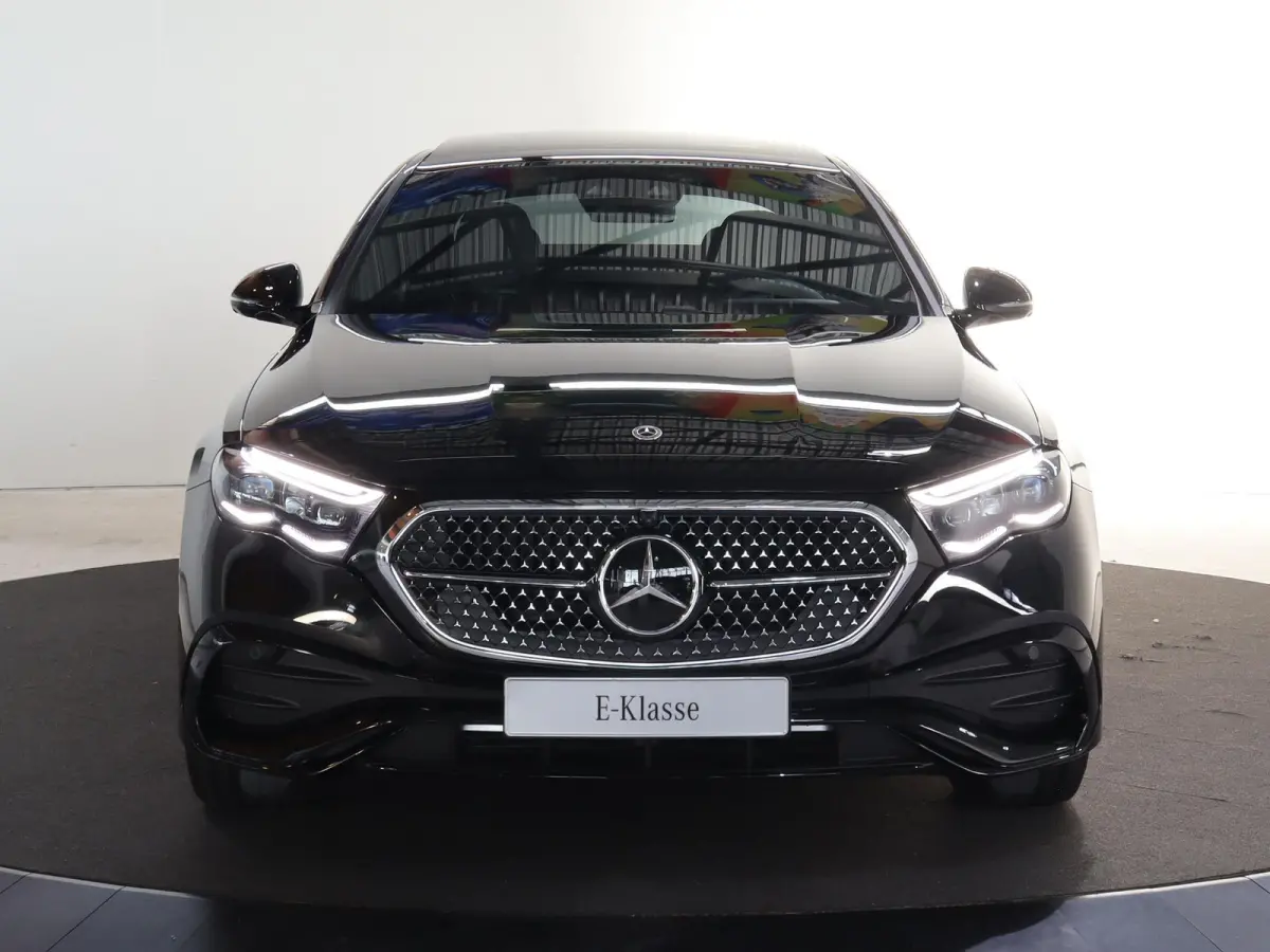 300e Sport Edition | Premium Plus | Techniek pakket | Luchtvering | leder | Rijassistentiepakket Plus | Stoelventilatie/-verwarming voor | Burmester