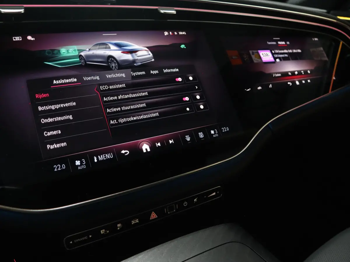 300e Sport Edition | Premium Plus | Techniek pakket | Luchtvering | leder | Rijassistentiepakket Plus | Stoelventilatie/-verwarming voor | Burmester