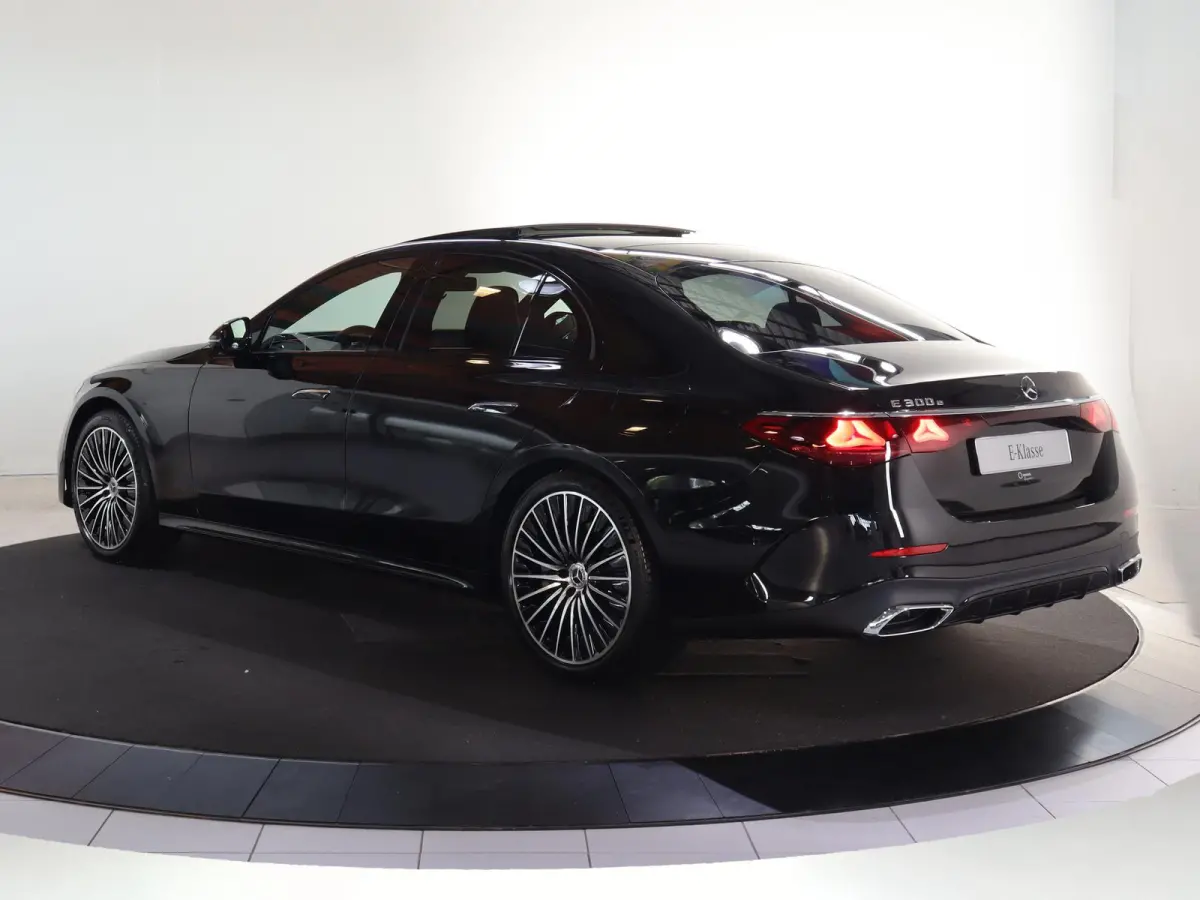 300e Sport Edition | Premium Plus | Techniek pakket | Luchtvering | leder | Rijassistentiepakket Plus | Stoelventilatie/-verwarming voor | Burmester