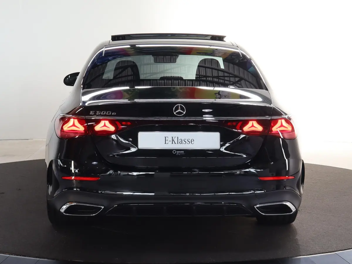 300e Sport Edition | Premium Plus | Techniek pakket | Luchtvering | leder | Rijassistentiepakket Plus | Stoelventilatie/-verwarming voor | Burmester