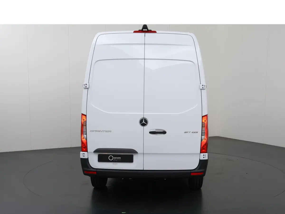 317 CDI | L2 H2 | Aut. | RWD | PRO | BPM VRIJ! | 3500 KG AHW | CARPLAY | ANDROID AUTO | 3-ZITS | CRUISE | CAMERA | AIRCO | SPOORASSISTENT | DODEHOEKDETECTIE |