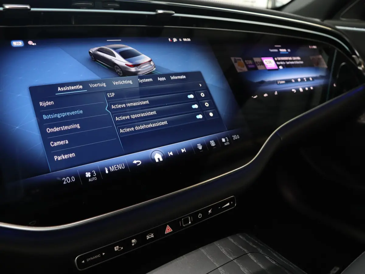 300e Sport Edition | Premium Plus pakket | Panoramaschuifdak | Superscreen | Nightpakket | Rijassistentiepakket Plus | Stoelventilatie | Head-up display | Luchtvering |