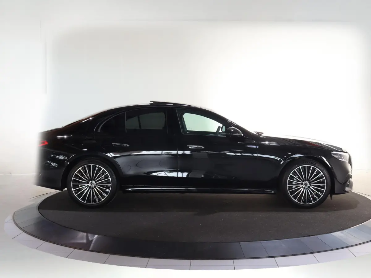 300e Sport Edition | Panoramaschuifdak | 360° camera |  Rij Assistentie pakket | Burmester | Stoelventilatie |