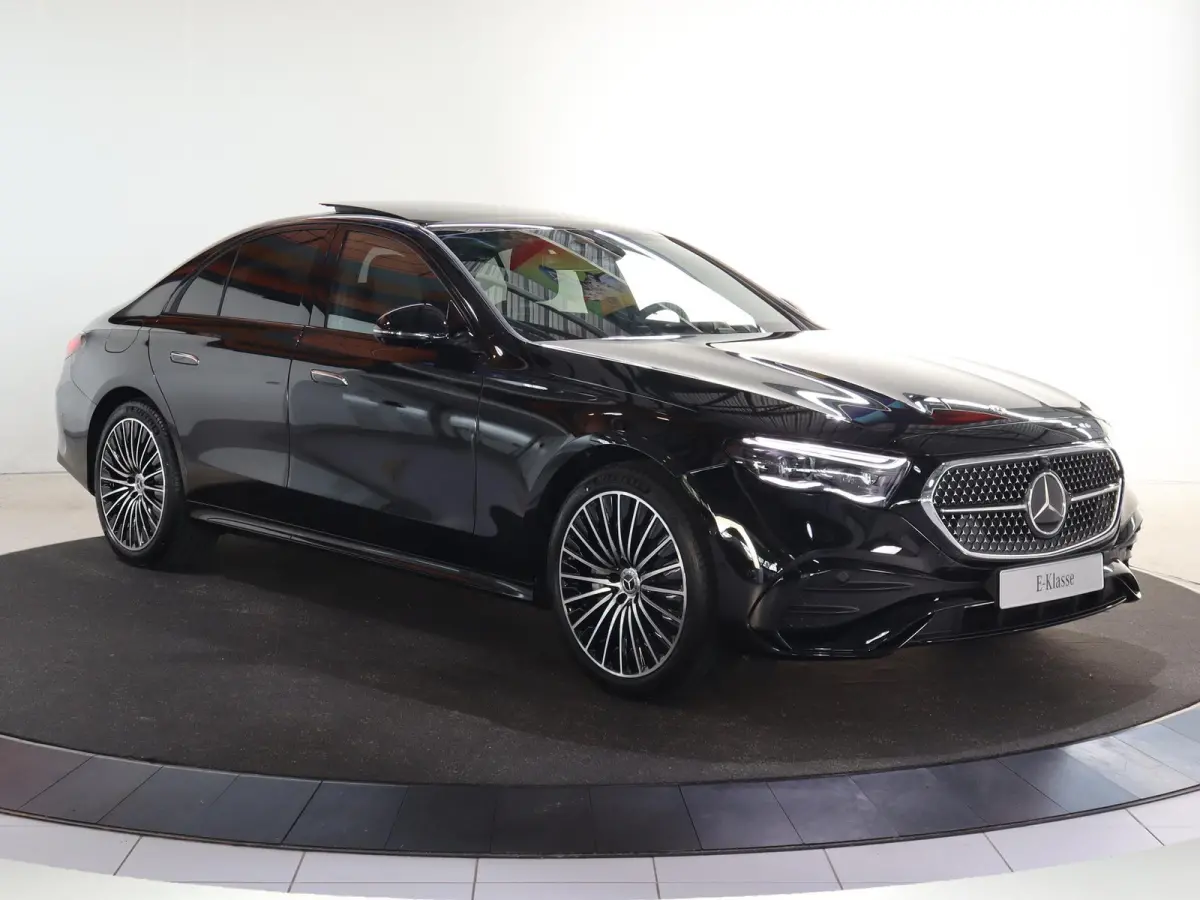 300e Sport Edition | Panoramaschuifdak | 360° camera |  Rij Assistentie pakket | Burmester | Stoelventilatie |
