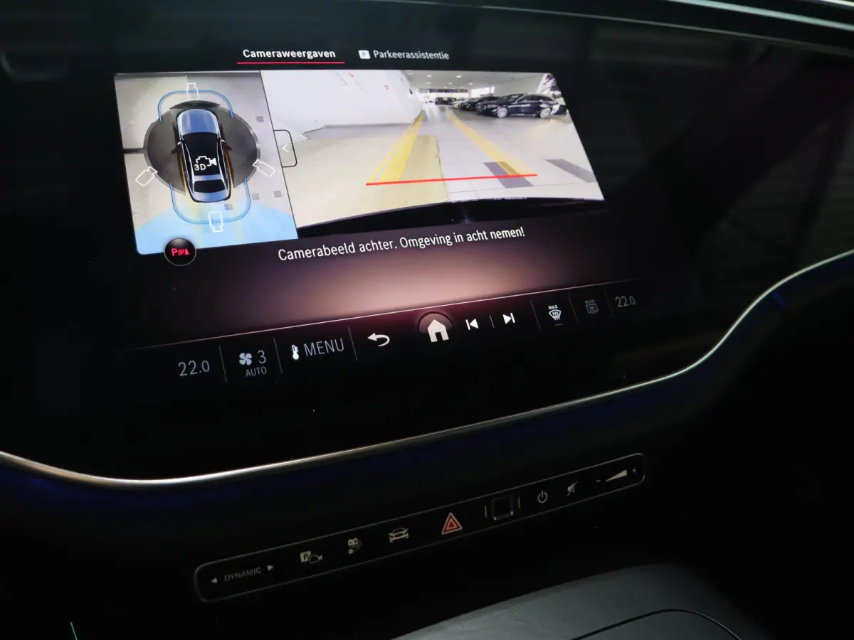 300e Sport Edition | Panoramaschuifdak | 360° camera |  Rij Assistentie pakket | Burmester | Stoelventilatie |