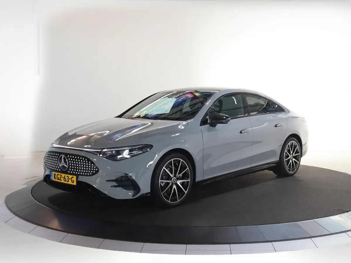 250+ Launch Edition 85.5 kWh | Night | Panoramadak | DISTRONIC | Achteruitrijcamera | Dodehoekassistent |