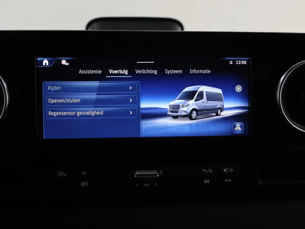 317 CDI L2 H2 RWD PRO | Smartphone integratie pakket | 10.25" MBUX Systeem | Achteruitrijcamera | 3500 KG Trekgewicht |