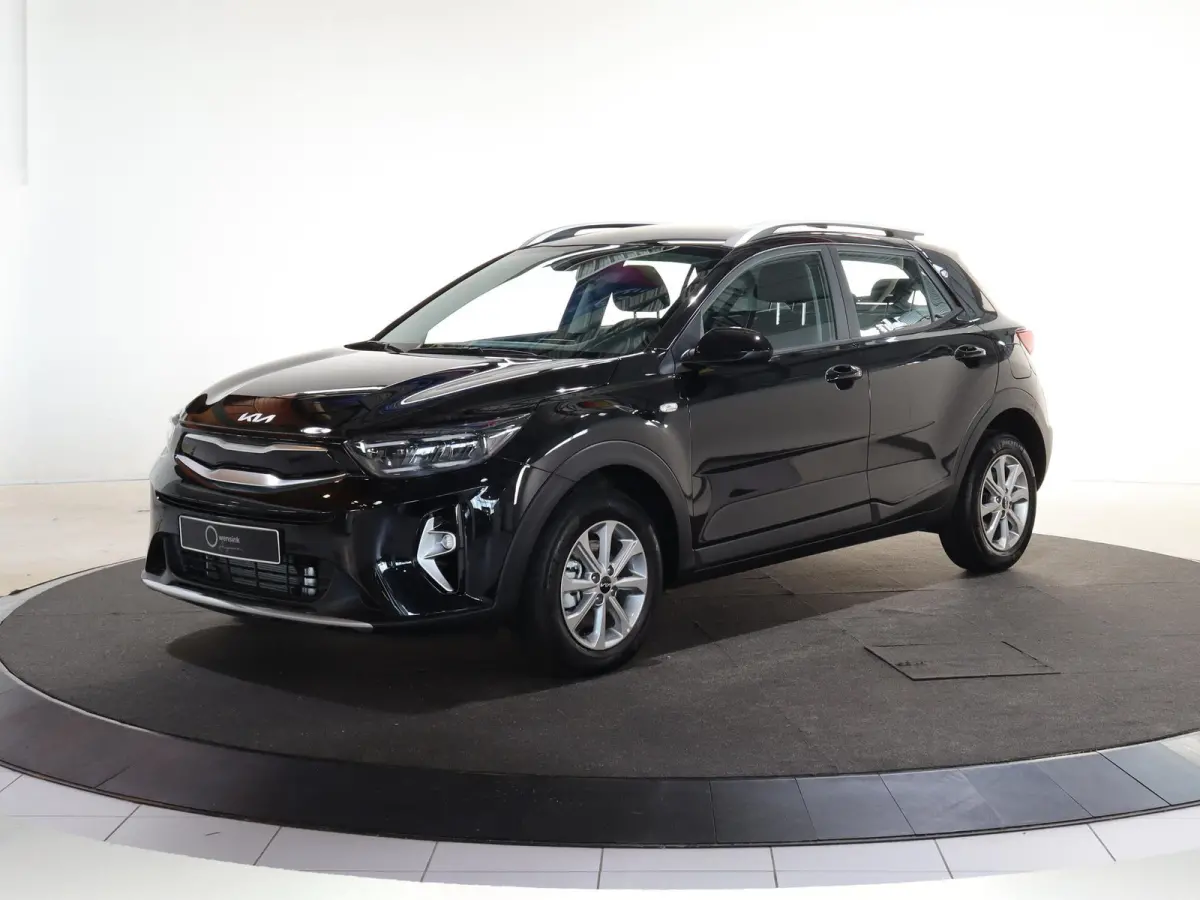 1.0 T-GDi MHEV DynamicLine | vanaf € 429,- per maand | Achteruit Camera | Climate Control | Apple Carplay/Android auto | Elektrische ramen | Cruise Control |