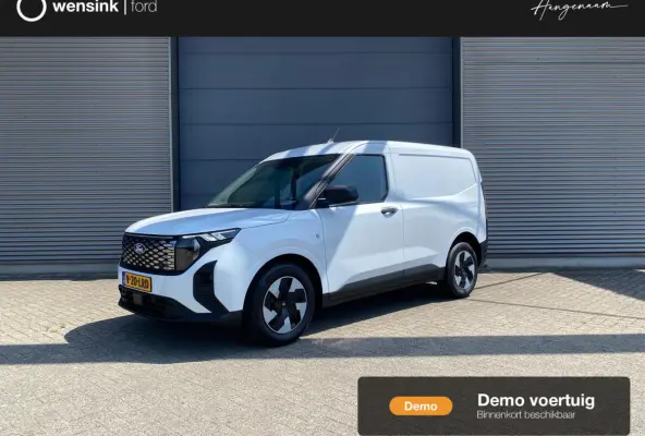 Trend 44 kWh 136PK | Climate Control | Parkeersensoren | Parkeercamera | Bluetooth | DAB | radio, Apple Carplay en Adroid Auto | Trekhaak |