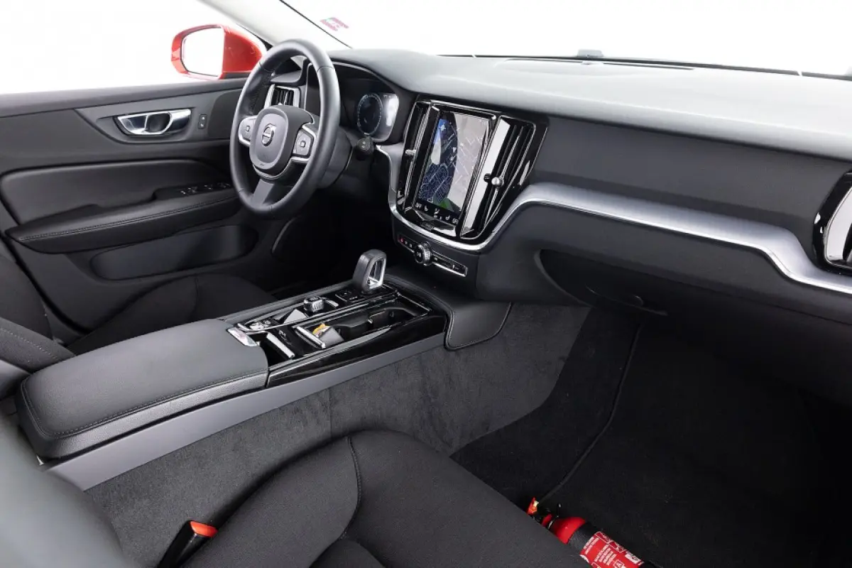 2.0 T6 Recharge AWD Inscription Expression | Full LED | NAVI | ECC | PHEV