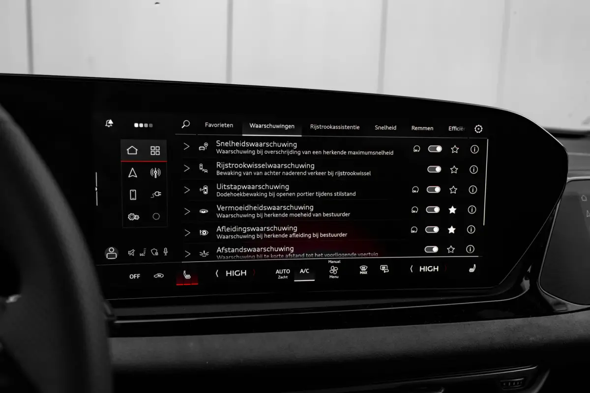 2.0 e-hybrid quattro S edition 299 PK | 360 Camera | Trekhaak | Vierwiel Besturing |  Voorstoelen Verwarmd + Elektr. verstelbaar  | Premium Sportstoelen |