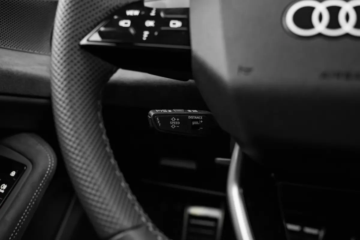 2.0 e-hybrid quattro S edition 299 PK | 360 Camera | Trekhaak | Vierwiel Besturing |  Voorstoelen Verwarmd + Elektr. verstelbaar  | Premium Sportstoelen |