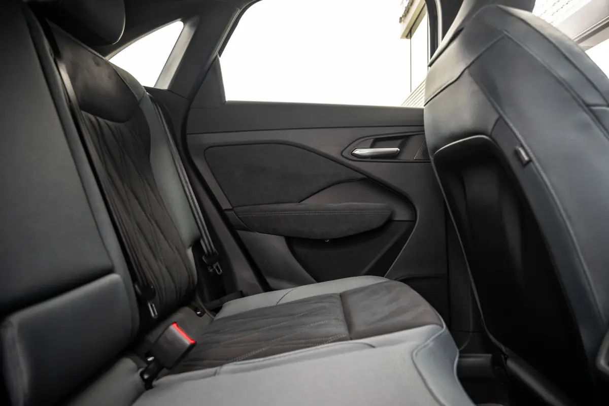 S edition | Adaptive cruise control | Audi sound system | Cruise control