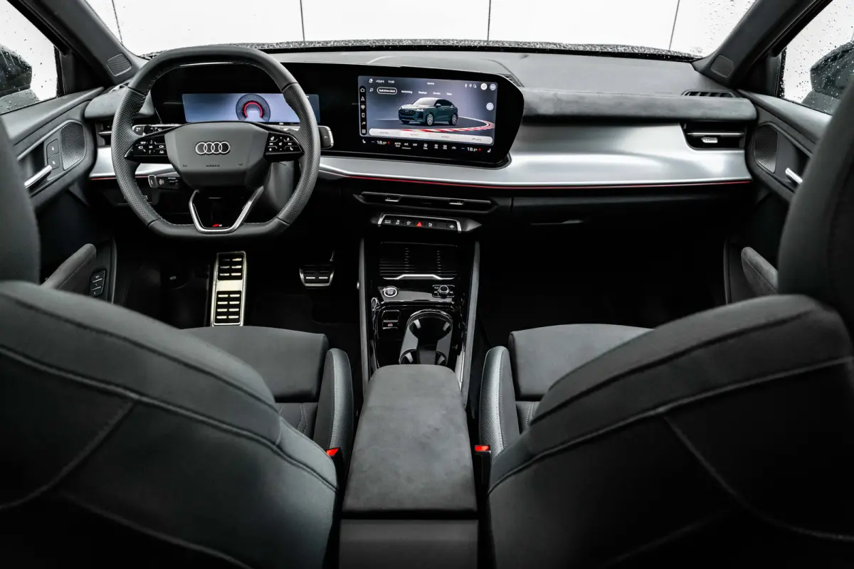 S edition | Adaptive cruise control | Audi sound system | Cruise control