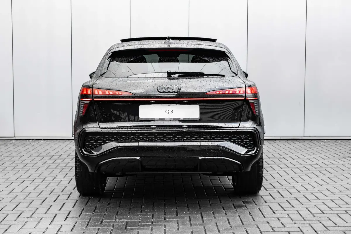S edition | Adaptive cruise control | Audi sound system | Cruise control