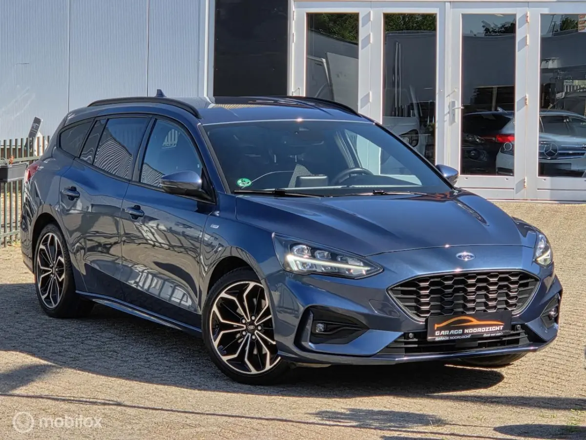1.5 EcoBoost ST Line Business Edition