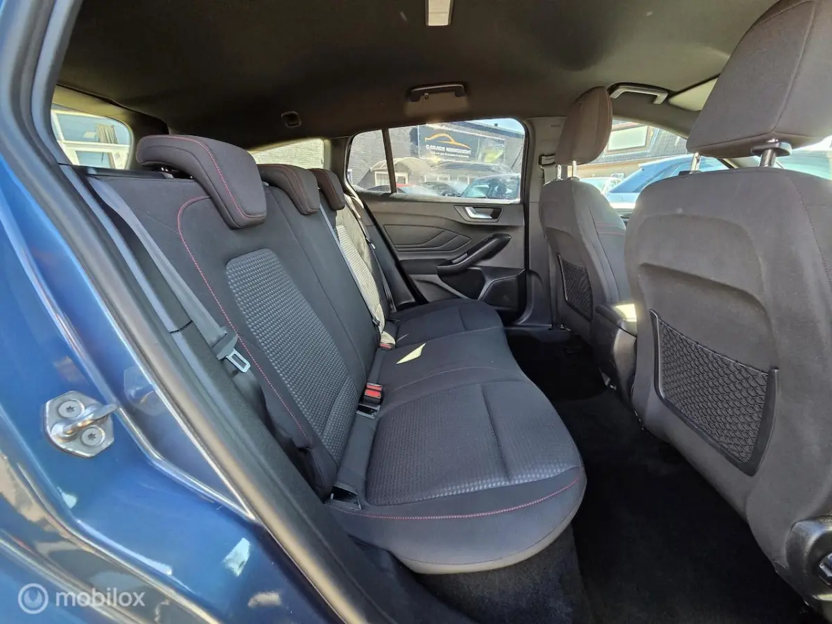 1.5 EcoBoost ST Line Business Edition
